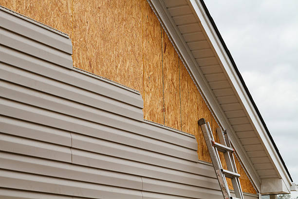 24/7 Emergency Siding Contractor experts in Four Oaks, NC